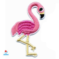 Antsiuvas medžiaginis Flamingo; 7x4cm