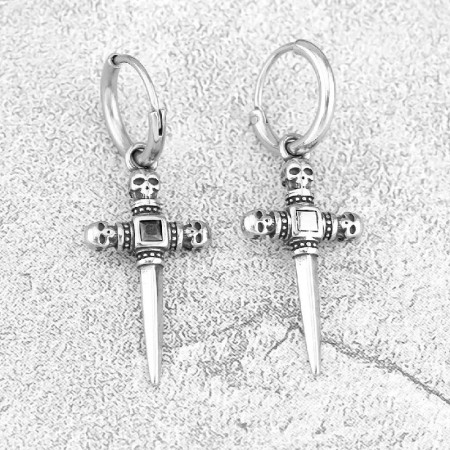 Auskarai Falling Cross sidabro spalvos; 2vnt