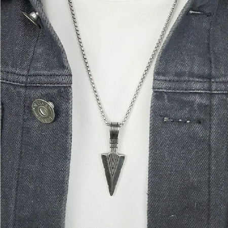 Kaklo papuošalas Arrowhead sidabro spalvos; 50x18mm Kaklo papuošalas Arrowhead sidabro spalvos; 50x18mm