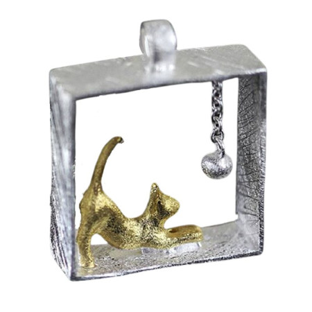 Kaklo papuošalas Square Gold Cat; 23x23mm Kaklo papuošalas Square Gold Cat; 23x23mm